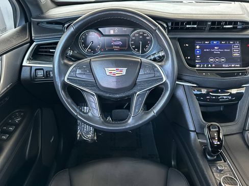 Used 2023 Cadillac XT5 Premium Luxury FWD image 17