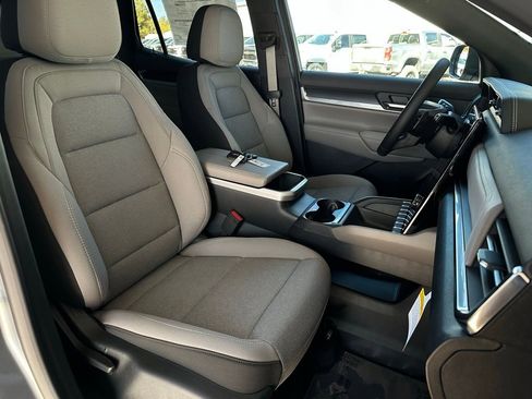 New 2026 GMC Terrain Elevation image 17