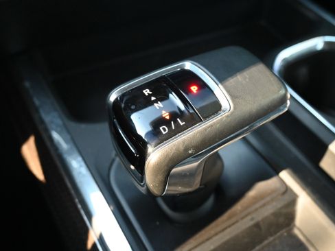 Used 2024 Chevrolet Silverado 1500 LT Trail Boss w/ Protection Package AWD/4WD image 25