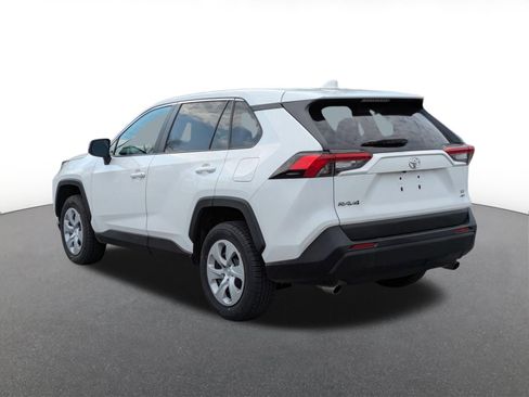 Certified 2023 Toyota RAV4 LE AWD/4WD image 4