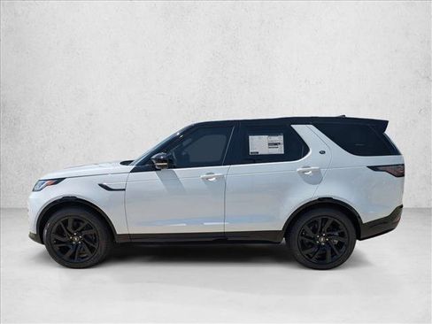 New 2025 Land Rover Discovery Dynamic SE image 5
