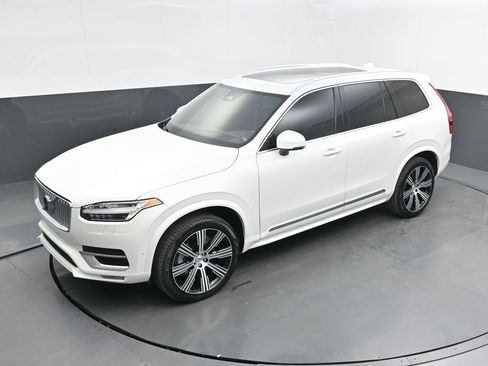 Used 2025 Volvo XC90 B6 Ultra w/ Protection Package image 23