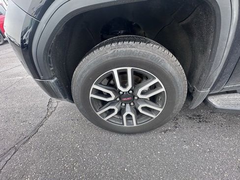 Used 2020 GMC Sierra 1500 AT4 w/ AT4 Preferred Package image 9