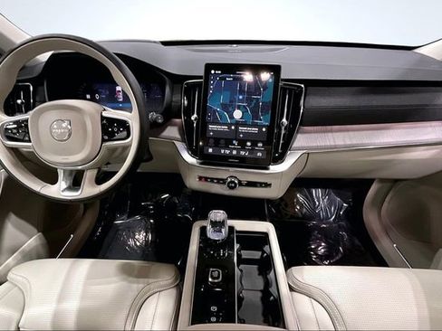New 2026 Volvo XC90 T8 Ultra w/ Lounge Package AWD/4WD image 6