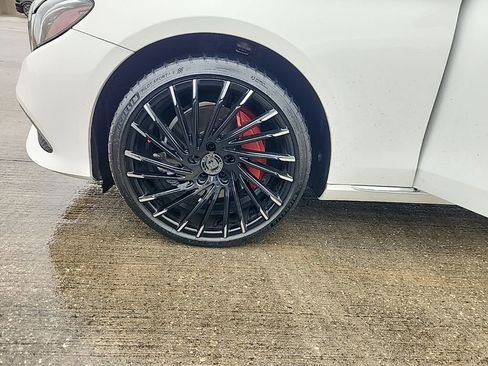 Used 2020 Mercedes-Benz E 350 Sedan image 7