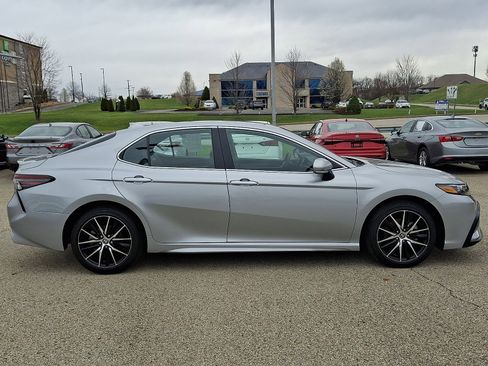 Certified 2024 Toyota Camry SE FWD image 7