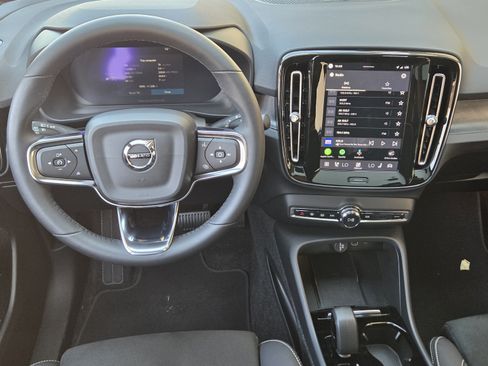 Certified 2023 Volvo C40 P8 Recharge Ultimate AWD/4WD image 24