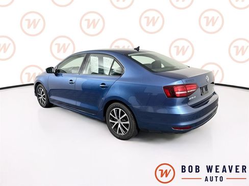 Used 2016 Volkswagen Jetta SE FWD image 6