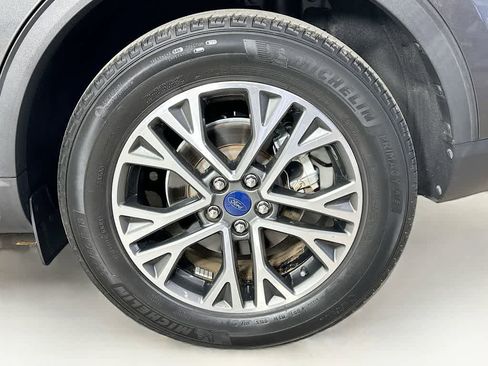 Certified 2020 Ford Escape SEL image 8