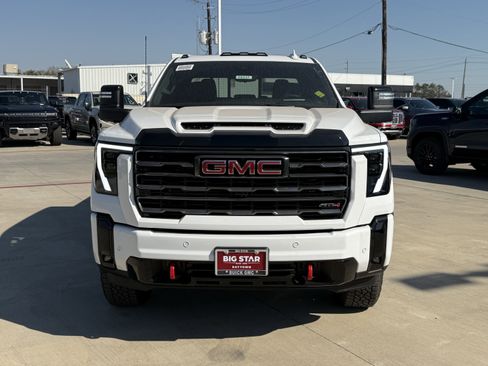 New 2026 GMC Sierra 2500 AT4 w/ AT4 Premium Plus Package image 8