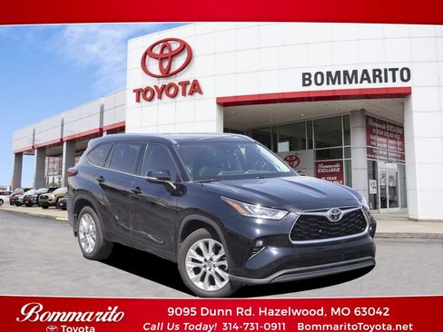 Used 2023 Toyota Highlander Limited AWD/4WD image 1