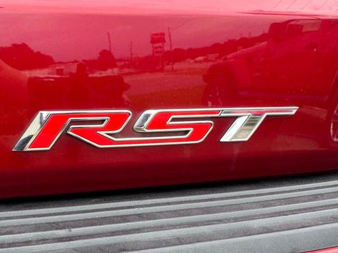 Used 2022 Chevrolet Suburban RST w/ Luxury Package RWD image 20