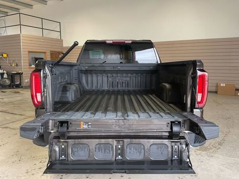 Used 2021 GMC Sierra 1500 SLT w/ X31 Off-Road Package image 11