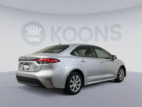 Used 2024 Toyota Corolla LE image 5