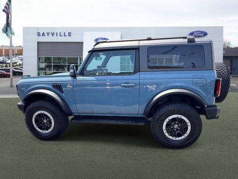 Used 2023 Ford Bronco Outer Banks w/ Sasquatch Package AWD/4WD image 2