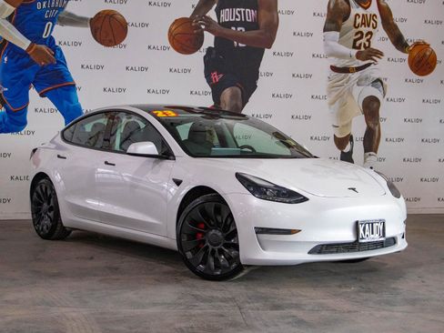 Used 2023 Tesla Model 3 Performance image 2
