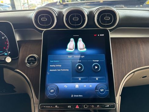 Certified 2025 Mercedes-Benz GLC 300 4MATIC image 34