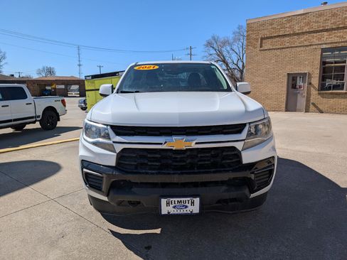 Used 2021 Chevrolet Colorado LT w/ Fleet Safety Package image 3