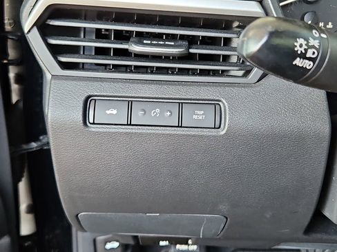 Used 2023 Nissan Altima 2.5 SV FWD image 15