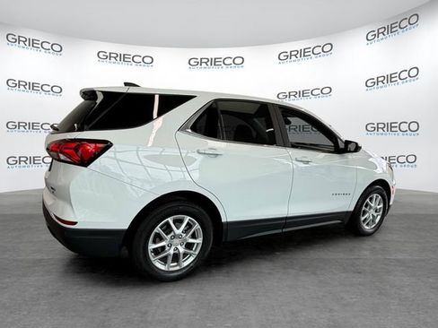 Certified 2024 Chevrolet Equinox LT FWD image 11