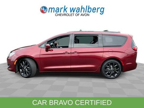 Used 2019 Chrysler Pacifica Touring Plus w/ S Appearance Package FWD image 5
