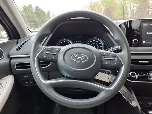 Used 2023 Hyundai Sonata SE w/ Cargo Package image 13