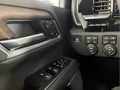 New 2026 Chevrolet Silverado 2500 High Country w/ Technology Package AWD/4WD image 17
