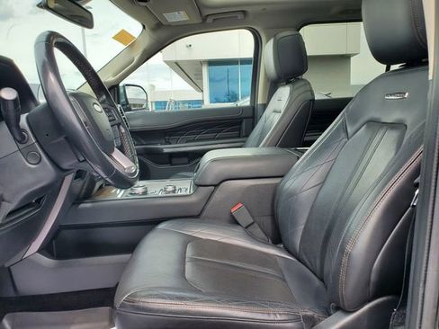 Used 2018 Ford Expedition Max Platinum image 4