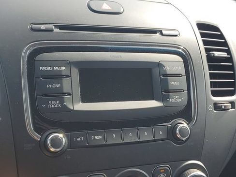Used 2017 Kia Forte LX FWD image 25