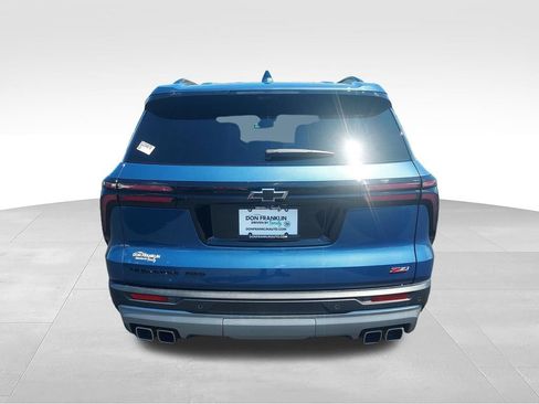 Used 2025 Chevrolet Traverse Z71 w/ Enhanced Driving Package AWD/4WD image 4