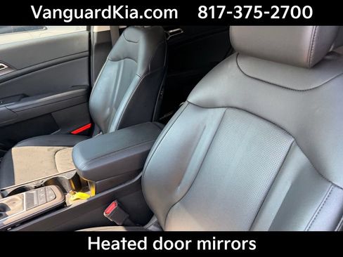 Certified 2026 Kia Sportage EX w/ EX Panorama Roof Package FWD image 13
