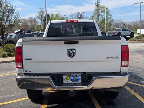 Used 2018 RAM 1500 Classic SLT AWD/4WD image 4