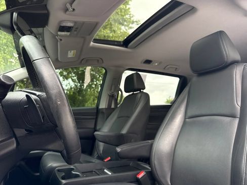 Used 2023 Honda Odyssey EX-L image 12