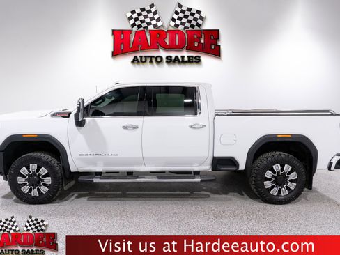 Used 2024 GMC Sierra 2500 Denali w/ Technology Package image 1