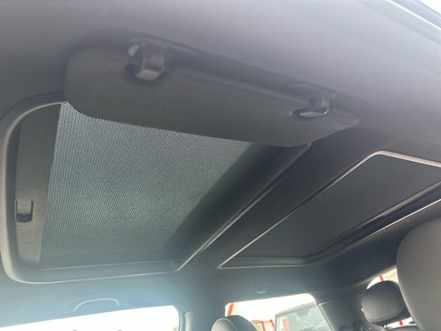 Used 2014 MINI Cooper 2-Door Hardtop image 23