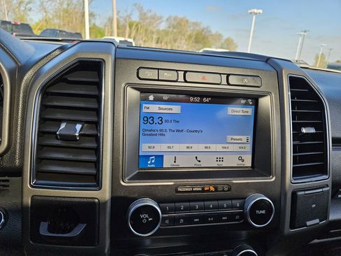 Used 2019 Ford Expedition XLT w/ Equipment Group 201A image 14