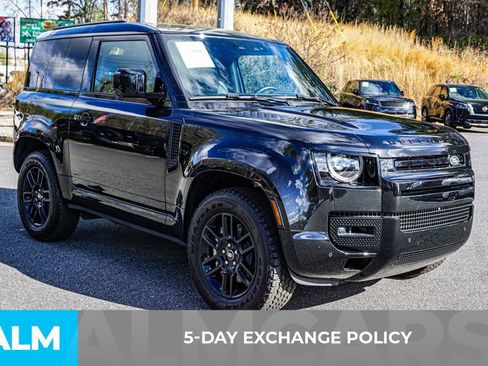 Used 2024 Land Rover Defender 90 X-Dynamic SE image 3