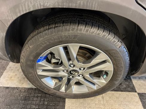 Used 2021 Kia Seltos S AWD/4WD image 14