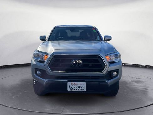 Used 2023 Toyota Tacoma SR5 w/ Technology Package AWD/4WD image 4