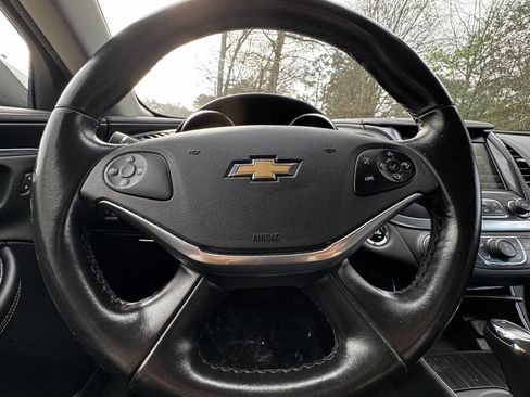 Used 2018 Chevrolet Impala LT image 16