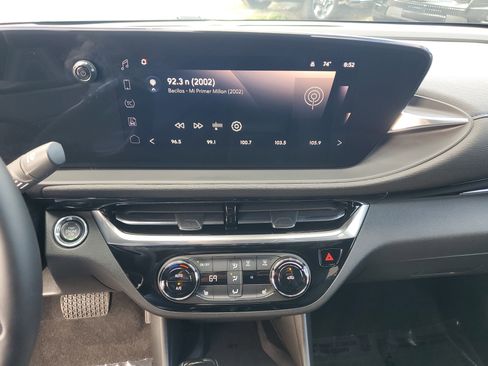 Used 2024 Buick Envista Sport Touring w/ Convenience I Package image 30