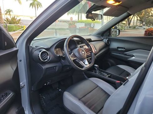 Used 2023 Nissan Kicks SR w/ SR Premium Package FWD image 10