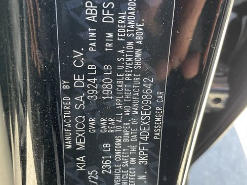 Used 2025 Kia K4 LXS image 28