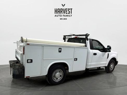 Used 2019 Ford F250 XL w/ Power Equipment Group RWD image 7