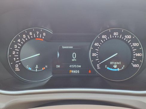 Used 2017 Lincoln MKX Reserve w/ Driver Assistance Package image 16