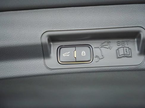 New 2026 Ford Explorer Active AWD/4WD image 13