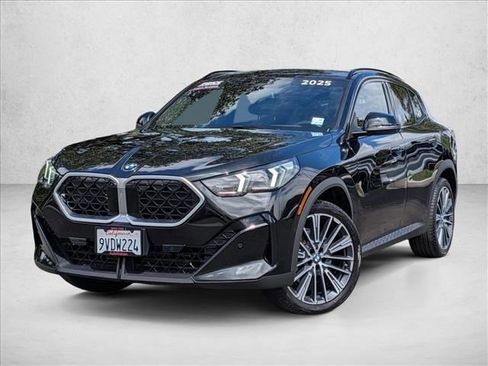 Used 2025 BMW X2 xDrive28i AWD/4WD image 1