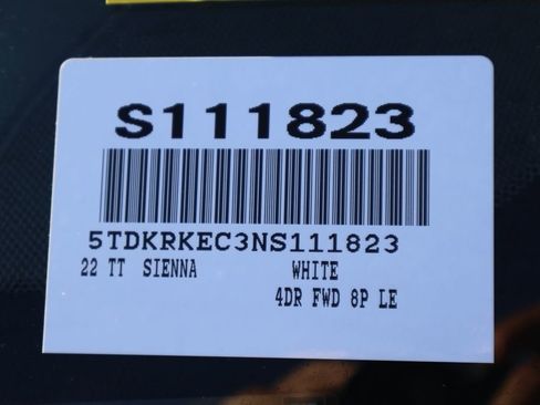 Used 2022 Toyota Sienna LE image 7