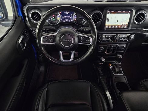 Used 2023 Jeep Wrangler Unlimited Sahara w/ Cold Weather Group image 8