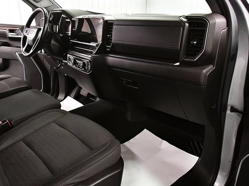 Used 2023 Chevrolet Silverado 1500 LT AWD/4WD image 28